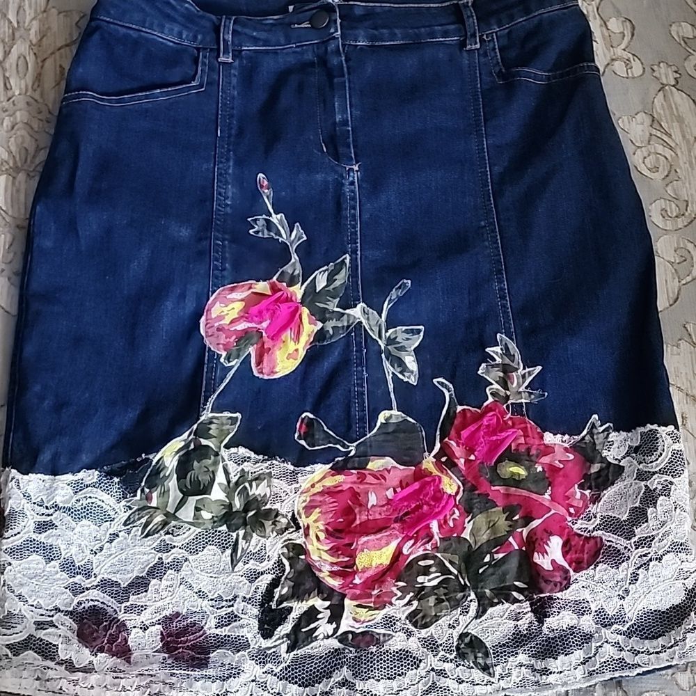 Y2k Floral & Lace Denim Jean Skirt Size M Vtg